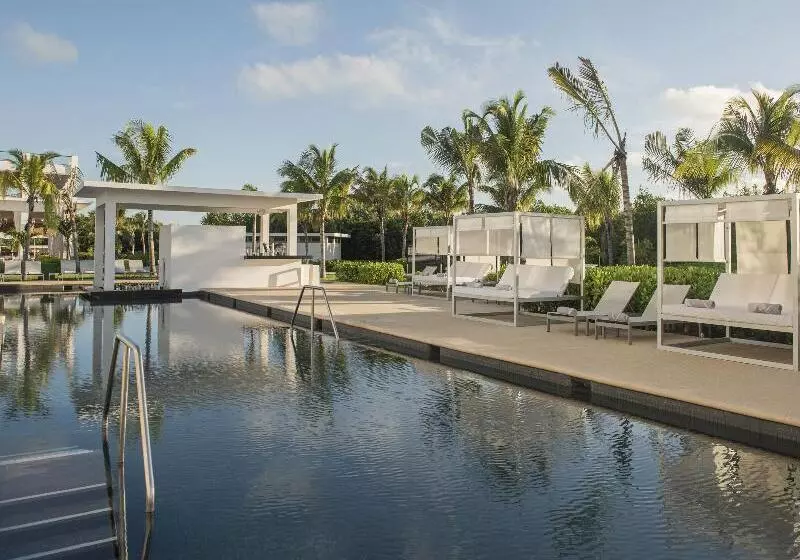 ホテル Platinum Yucatan Princess - Adults Only - All Inclusive