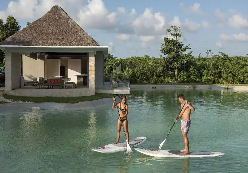 ホテル Platinum Yucatan Princess - Adults Only - All Inclusive