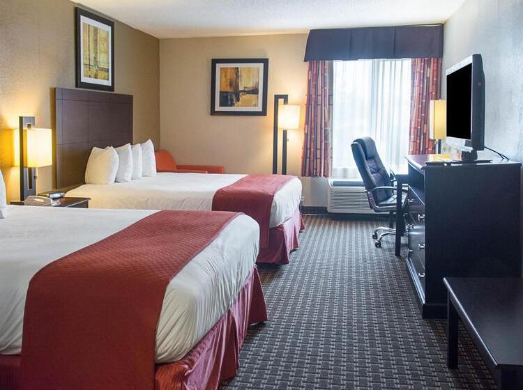 Отель Quality Inn & Suites Quantico