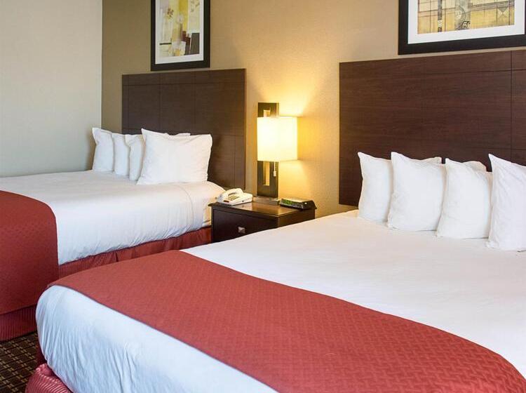 Отель Quality Inn & Suites Quantico