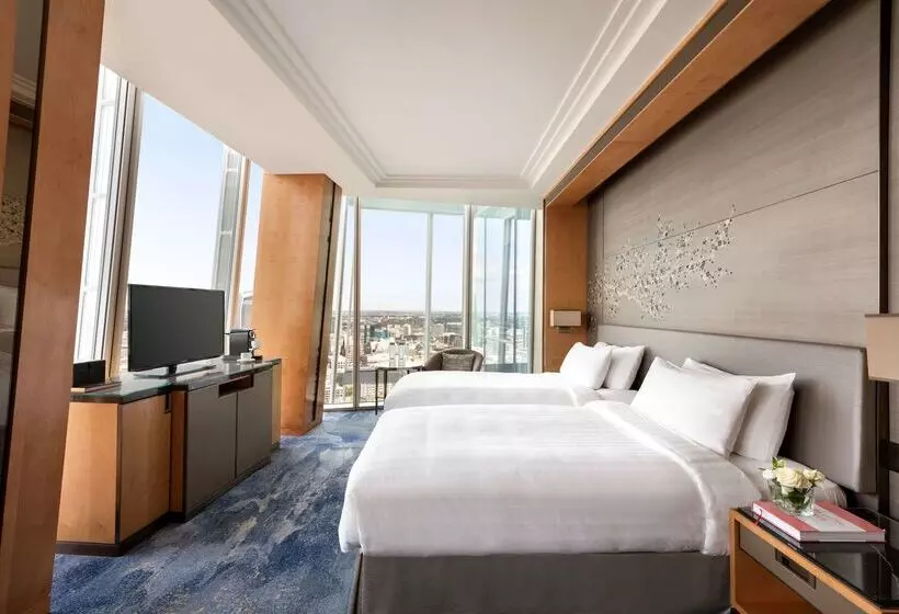 Hotel Shangrila The Shard, London