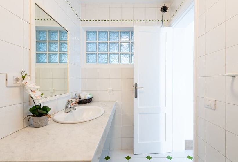 Vista Bella Bungalows Adults Only