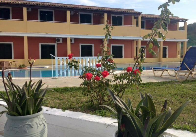 Alexis Pool Apartments