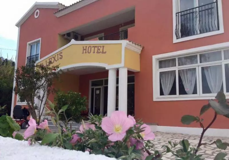 Alexis Pool Apartments