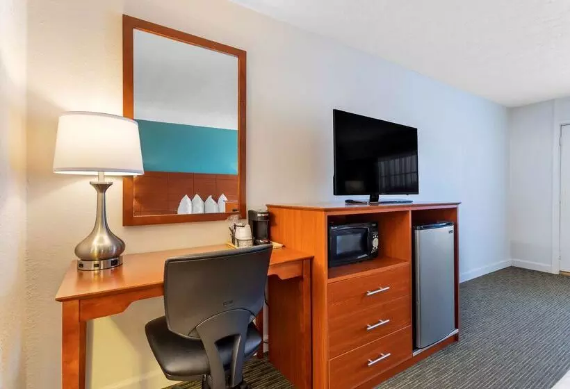 ホテル Best Western Hendersonville Inn
