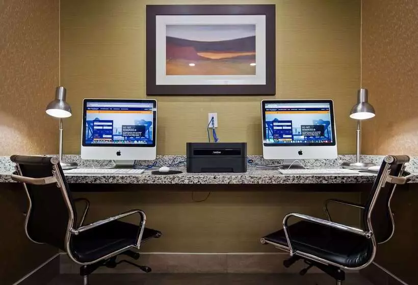 Отель Best Western Plus Fergus