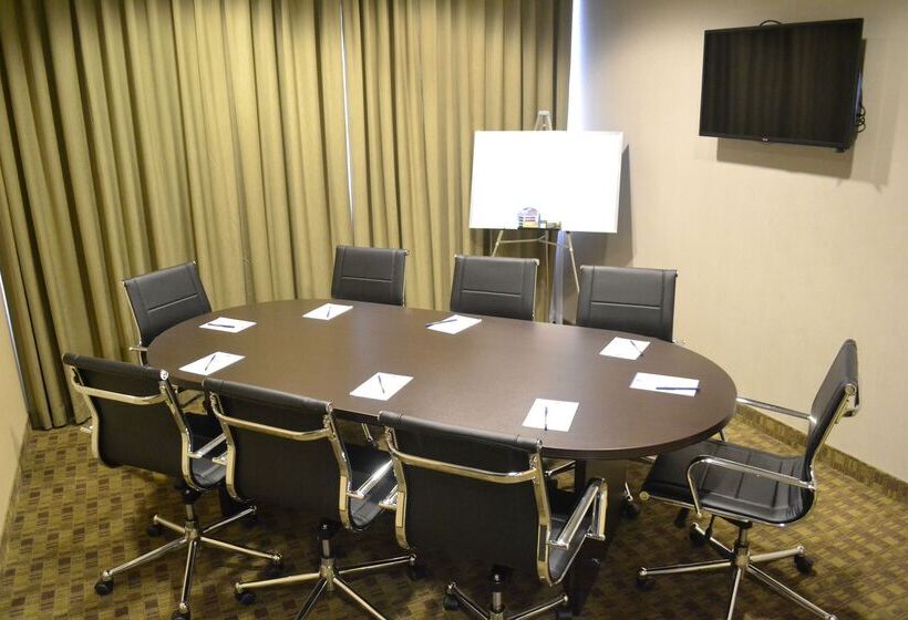 酒店 Best Western Plus Fergus