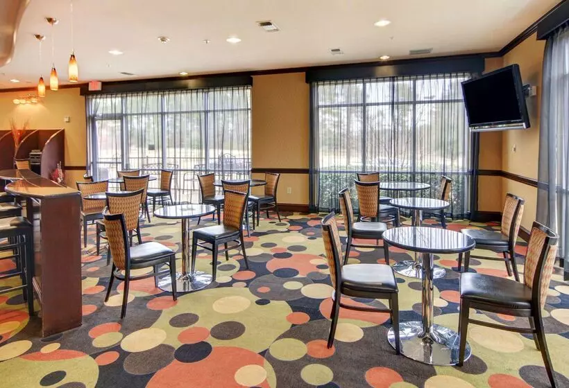 בית מלון כפרי Comfort Suites Kilgore