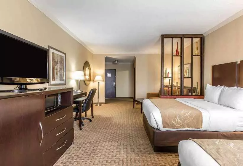 Отель Comfort Suites Lawton Near Fort Sill