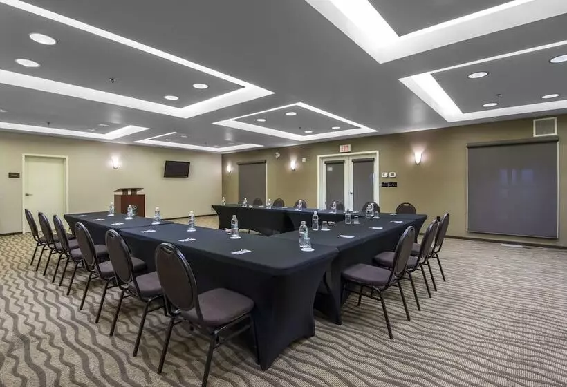 ホテル Comfort Suites