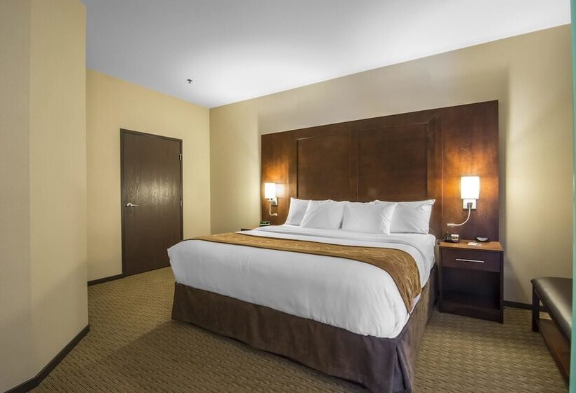 هتل Comfort Suites