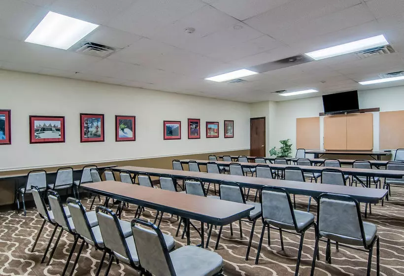 Hotel Smart Formerly Econo Lodge