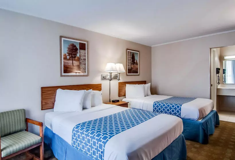 Hotel Smart Formerly Econo Lodge