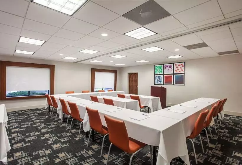 ホテル Holiday Inn Express & Suites Augusta West - Ft Gordon Area, An Ihg