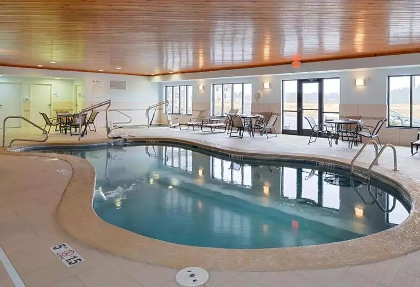 Otel Holiday Inn Express & Suites Greenfield, An Ihg