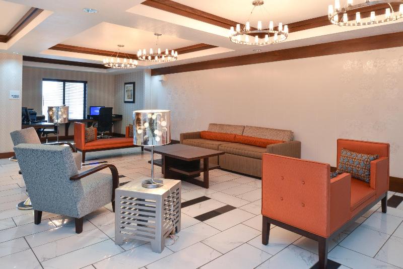 호텔 Holiday Inn Express & Suites Greenfield, An Ihg