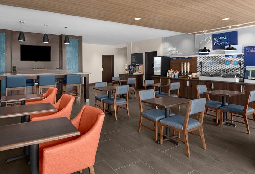 هتل Holiday Inn Express & Suites Midland South I 20, An Ihg