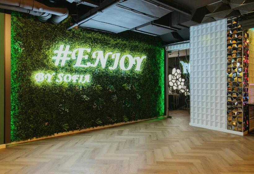 בית מלון כפרי International Iasi