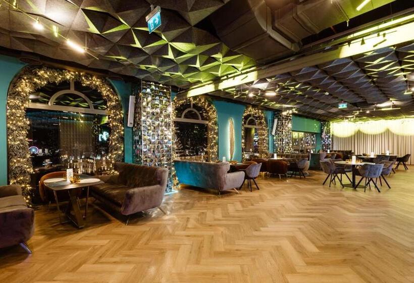 בית מלון כפרי International Iasi