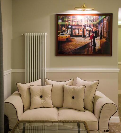 בית מלון כפרי International Iasi