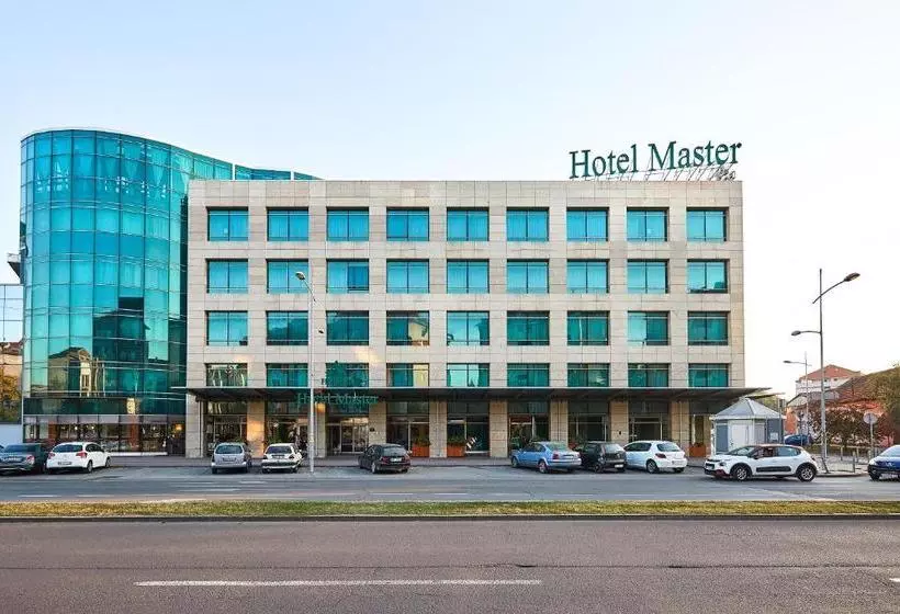 Garni Hotel Master