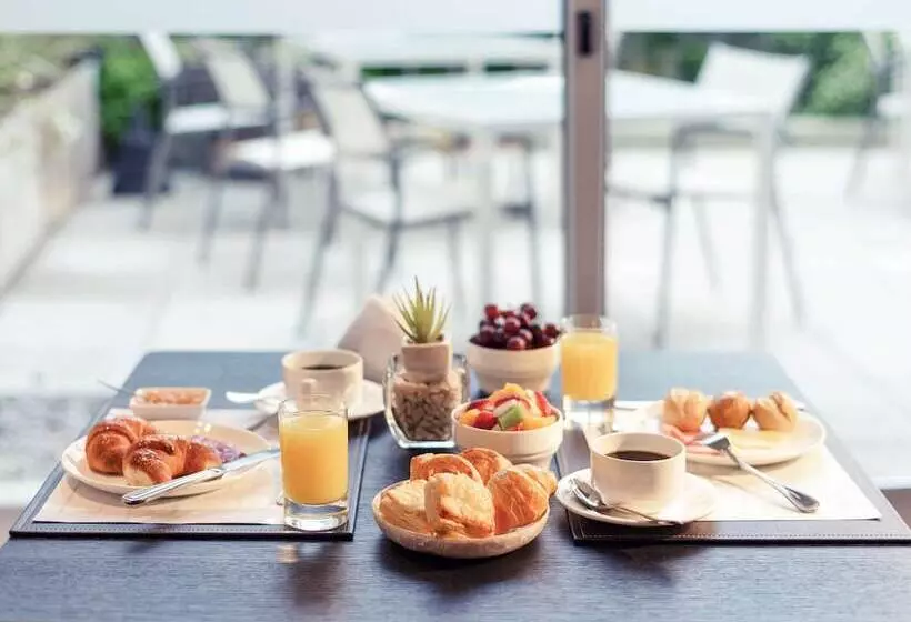 בית מלון כפרי Mercure Montevideo Punta Carretas