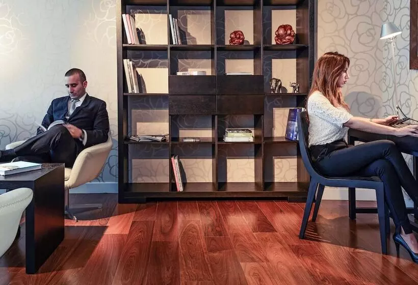 בית מלון כפרי Mercure Montevideo Punta Carretas