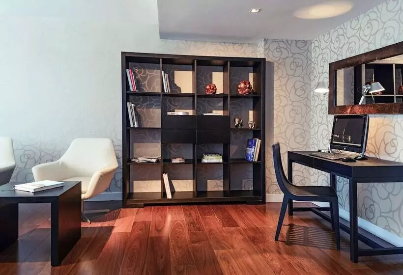 בית מלון כפרי Mercure Montevideo Punta Carretas