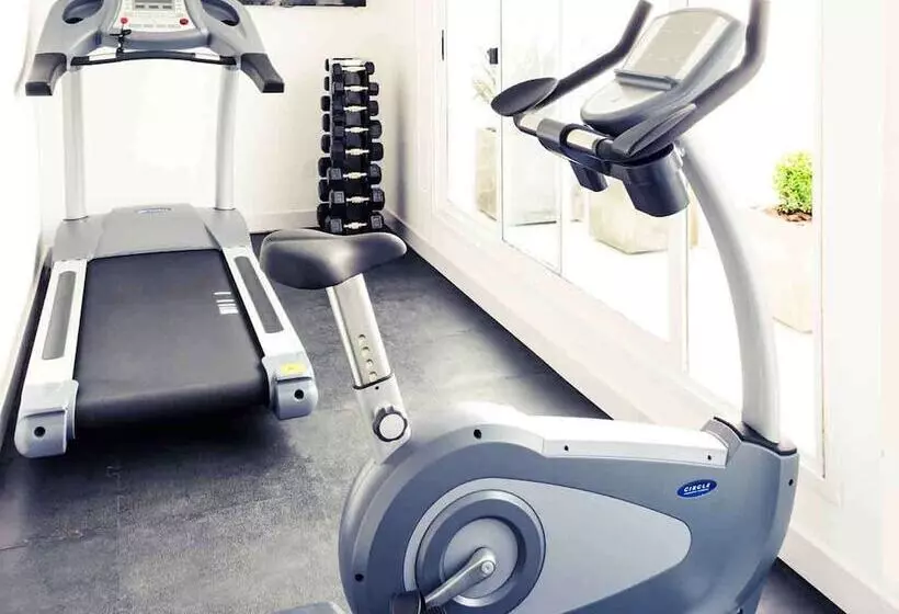 בית מלון כפרי Mercure Montevideo Punta Carretas