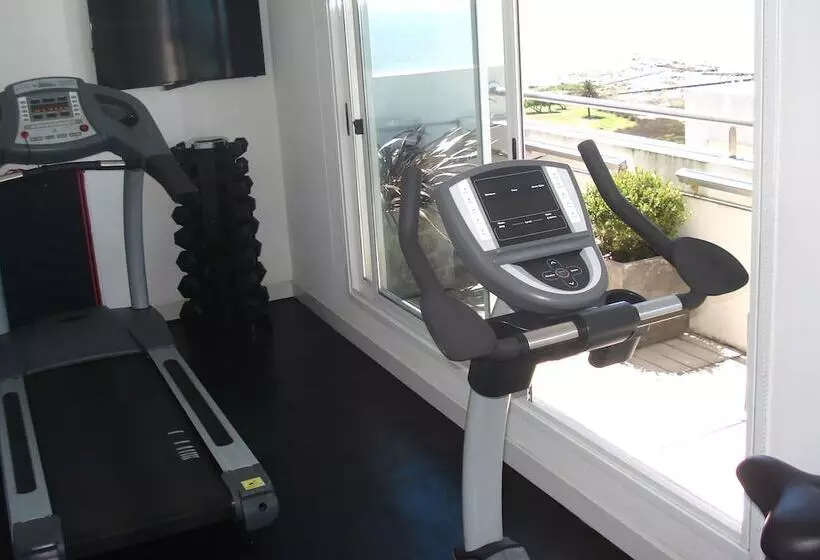 בית מלון כפרי Mercure Montevideo Punta Carretas