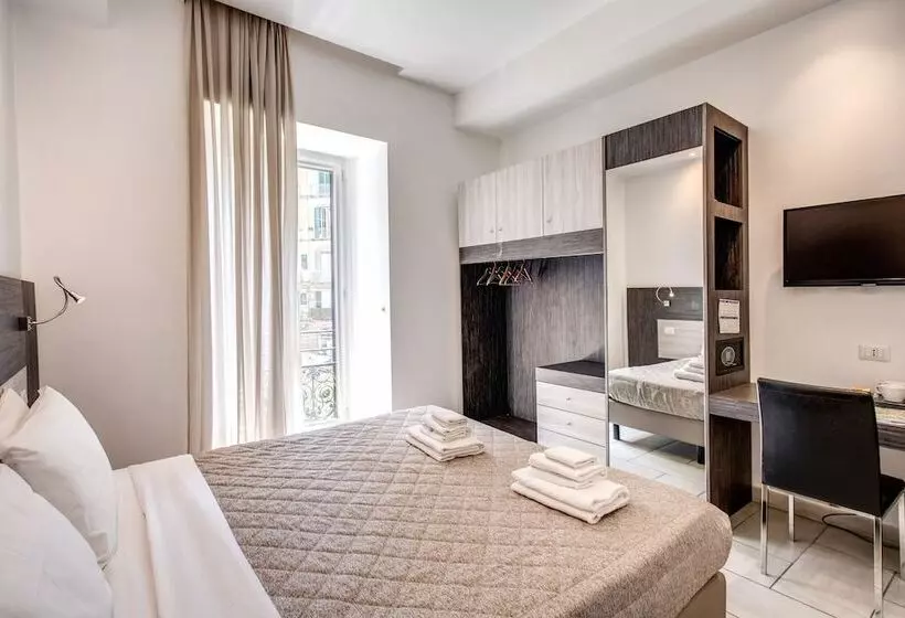 Hotelli Napoli Suite