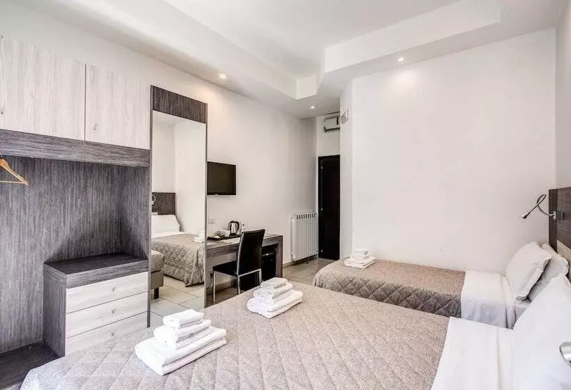 Hotelli Napoli Suite