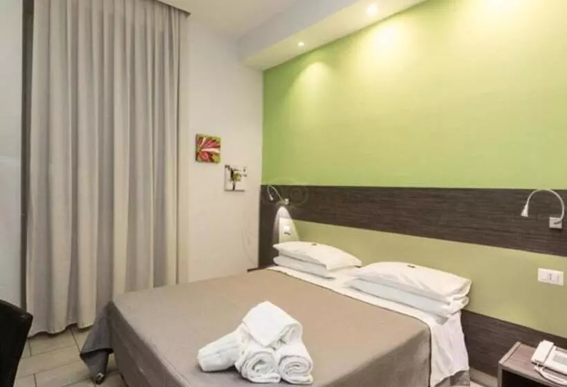 Hotelli Napoli Suite