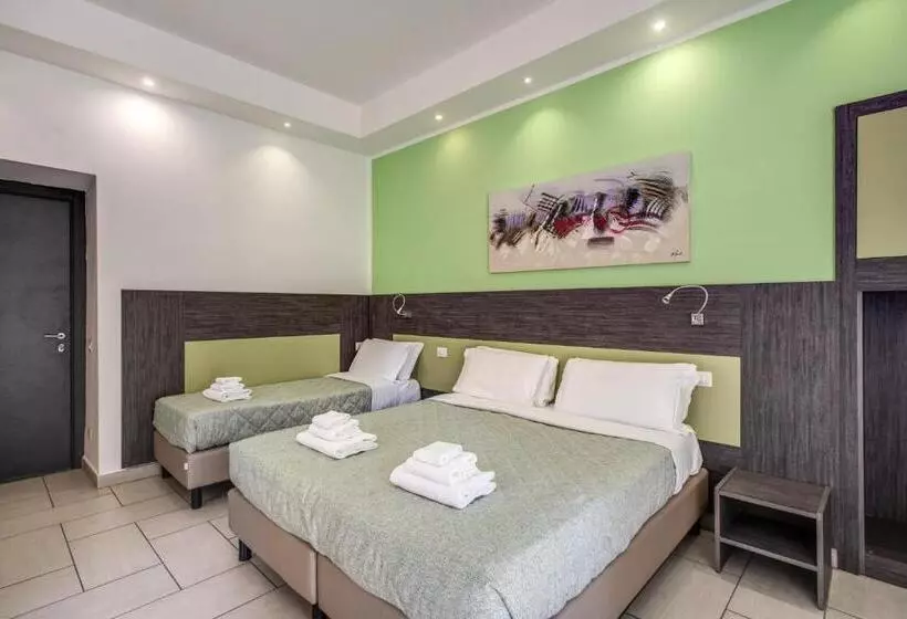 Hotelli Napoli Suite