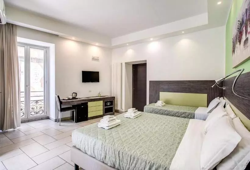 Hotelli Napoli Suite