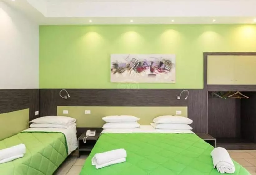 Hotelli Napoli Suite