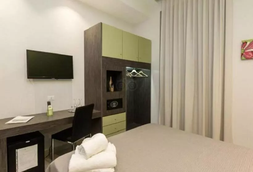 Hotelli Napoli Suite