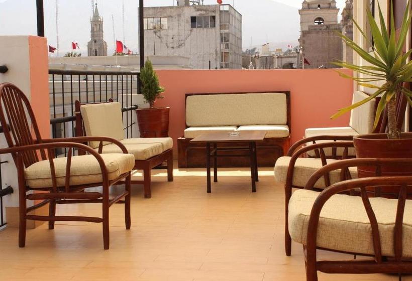 هتل Hostel Misti House