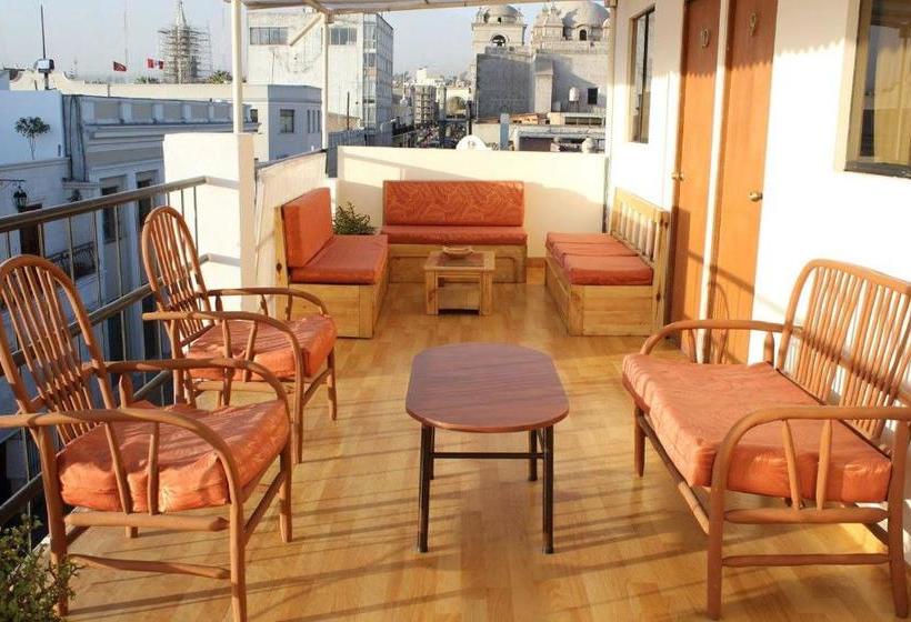 هتل Hostel Misti House