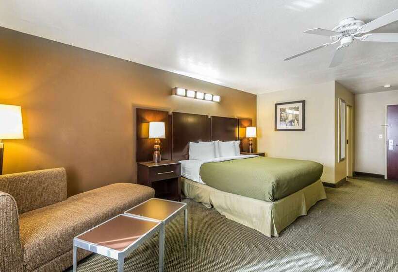 فندق Quality Inn