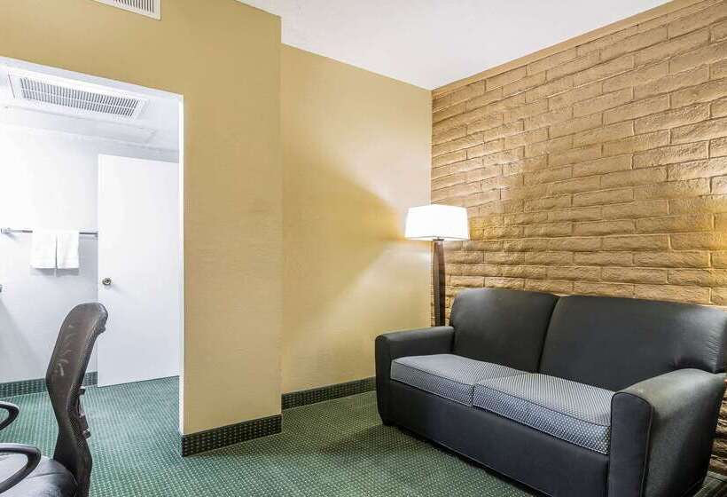 فندق Quality Inn