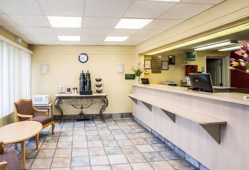 ホテル Relax Inn Saint Charles