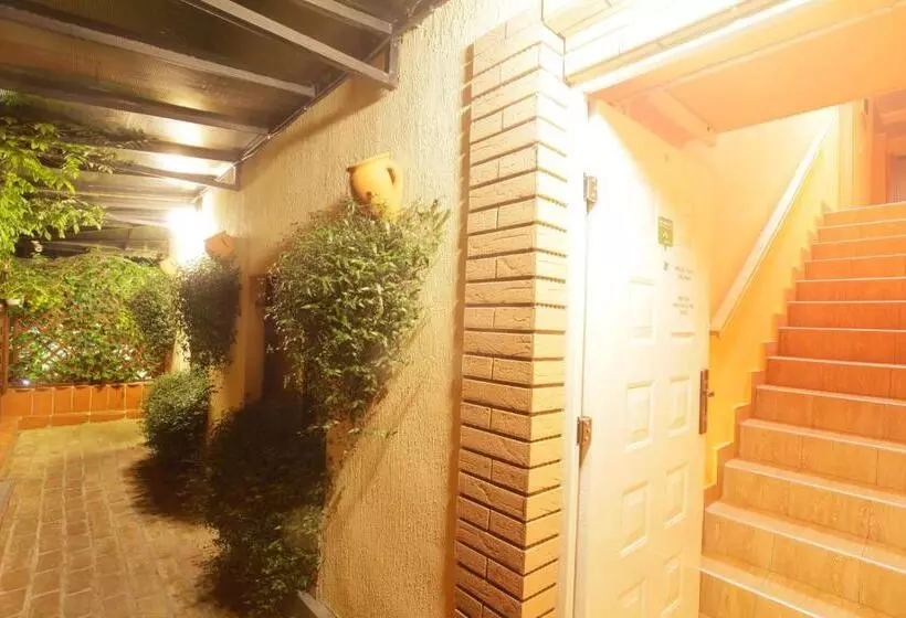 فندق Rooms Konak Mikan