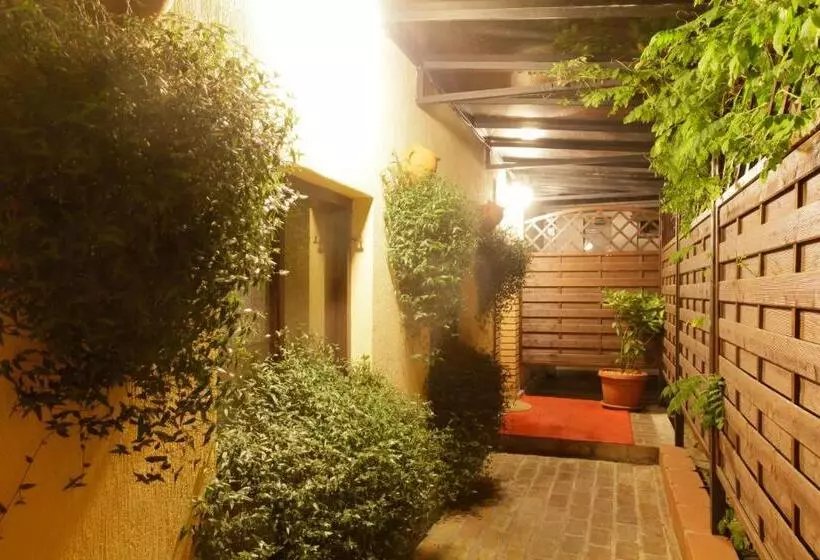 فندق Rooms Konak Mikan