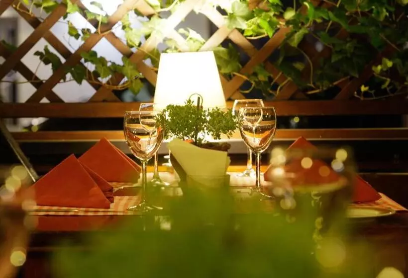 فندق Rooms Konak Mikan