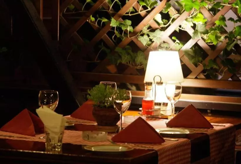 فندق Rooms Konak Mikan