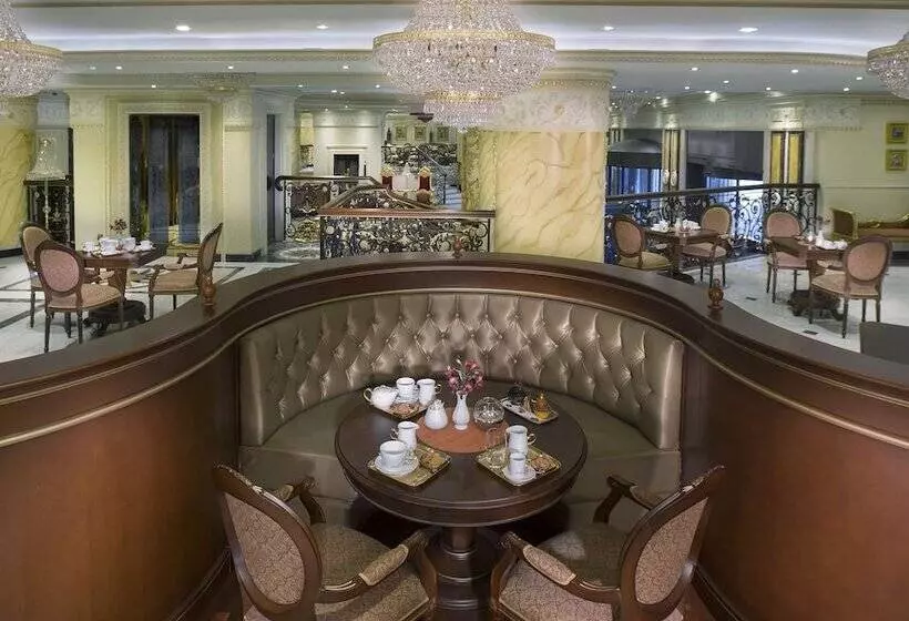 Hotel Royal Rose Abu Dhabi, A Curio By Hilton Affiliated
