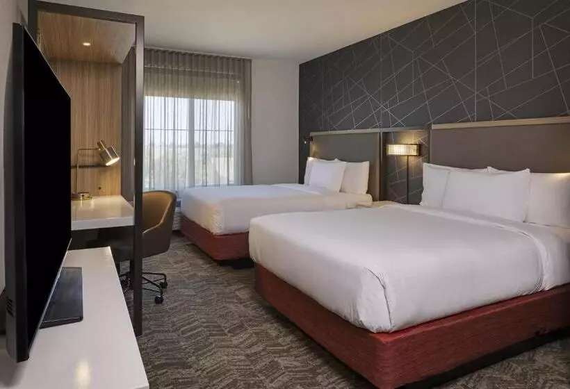 فندق Springhill Suites By Marriott Turlock