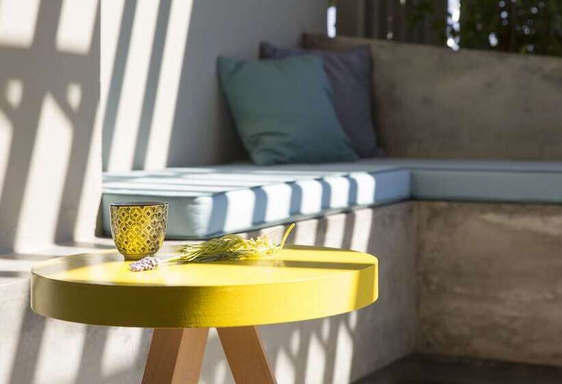 ホテル Thalatta Seaside