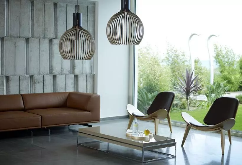 酒店 Thalatta Seaside